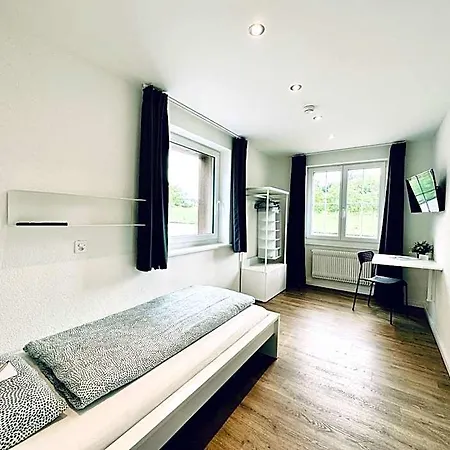 Monteurzimmer - Worker's - Zimmerzuvermieten In Baeriswil Hotel Munchenbuchsee