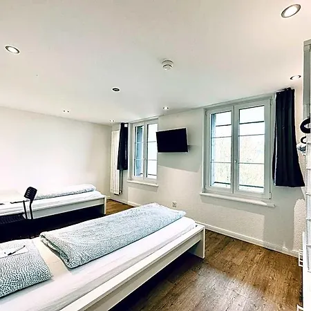 Monteurzimmer - Worker's - Zimmerzuvermieten In Baeriswil *
