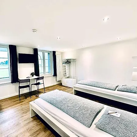 Monteurzimmer - Worker's - Zimmerzuvermieten In Baeriswil Hotel Munchenbuchsee